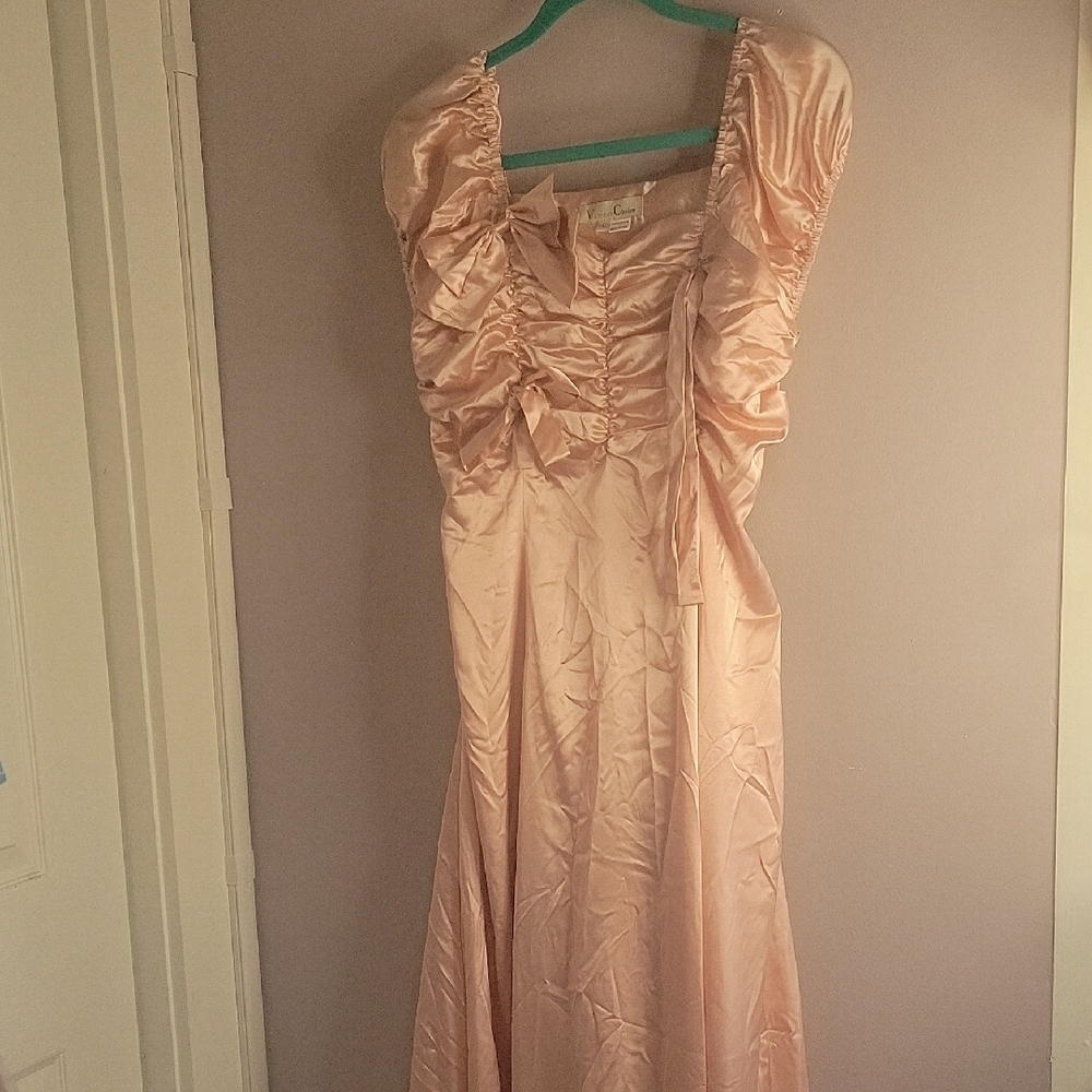 Victorian CHOICE theatre Re Enactment Dres Ruched Satin Soft Pink W Bows. Belle